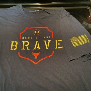 Men’s Project Rock Home of the Brave XL T-Shirt